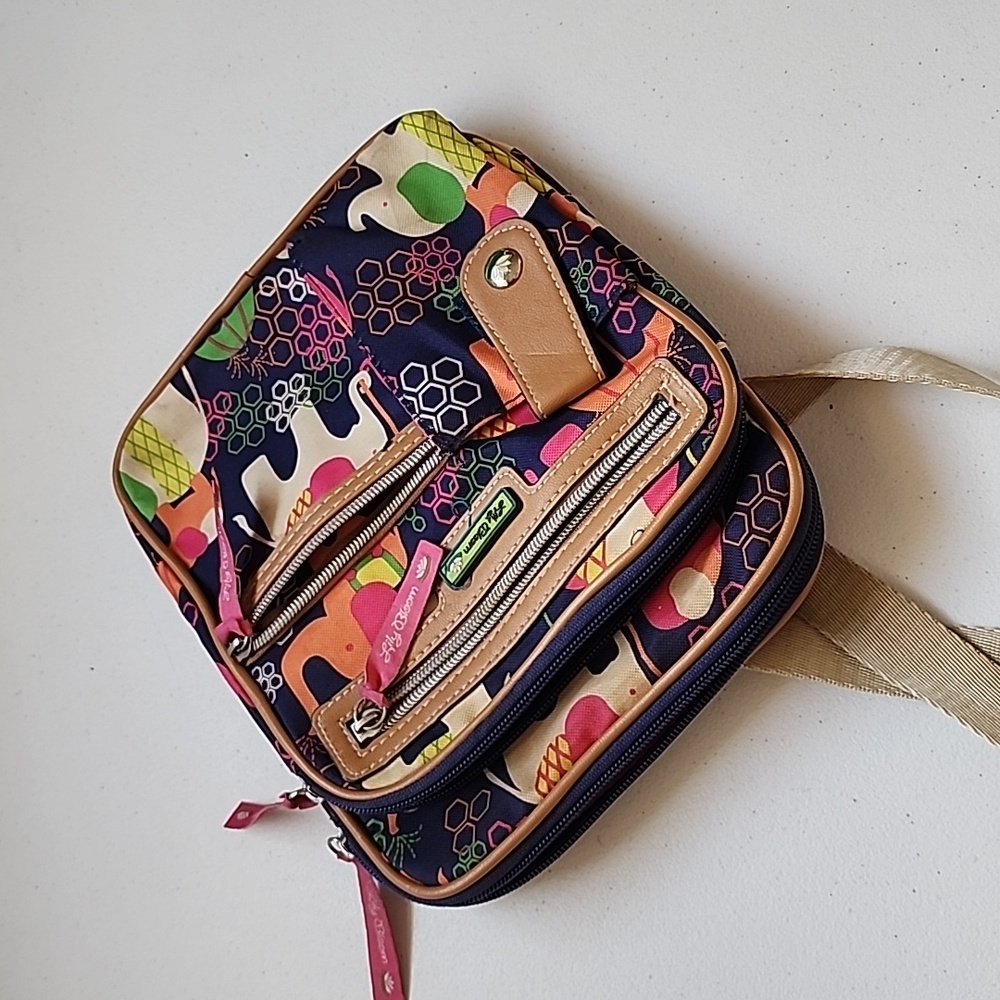 Lily Bloom Elephant Geometric Crossbody - Picture 7 of 11